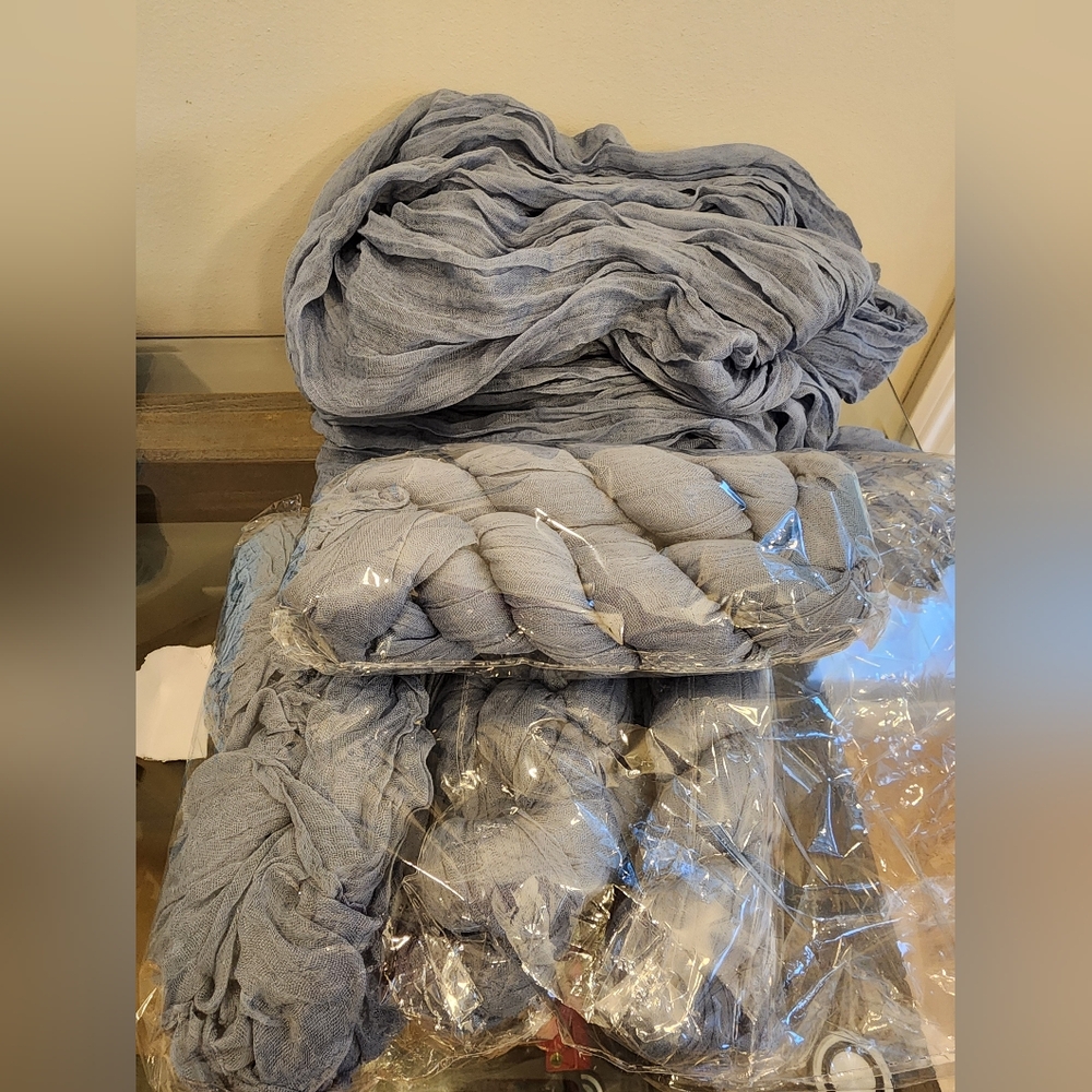 Gauze Table Runners - Picture 2 of 3